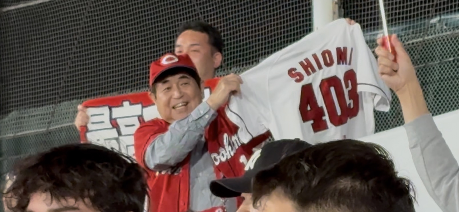 歌手の塩見大治郎さん